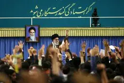 دیدار هزاران نفر از دانش‌آموران و دانشجویان با رهبر معظم انقلاب