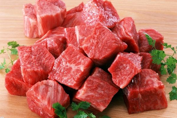 مردم پول خرید گوشت ندارند/ واردات گوشت از برزیل، گرجستان و ارمنستان!/ ادارات از گوشت خارجی استفاده می‌کنند