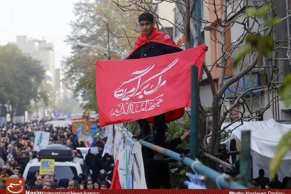 آمریکا مصداق اتم استکبار است/ "دوست پنداشتن آمریکا" خیانت به اسلام و انقلاب است