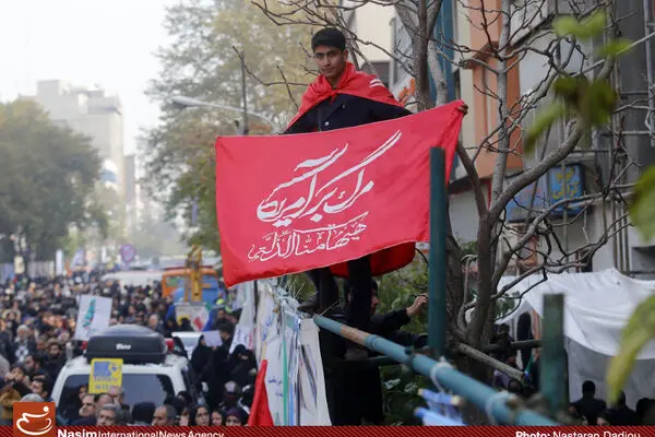آمریکا مصداق اتم استکبار است/ "دوست پنداشتن آمریکا" خیانت به اسلام و انقلاب است