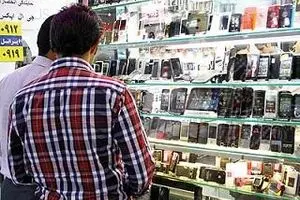 سامسونگ قطعات گوشی‌های خود را ۳۰ درصد گران کرد