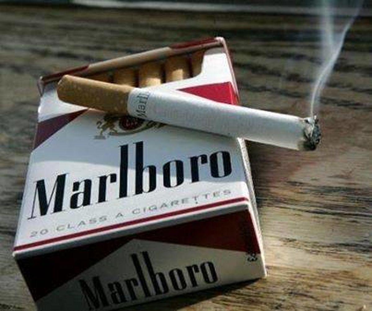 حمایت نعمت‌زاده از تولید سیگار آمریکایی در کشور/ وزارت صنعت برای ورود برند "مارلبرو" به ایران اعلام آمادگی کرد