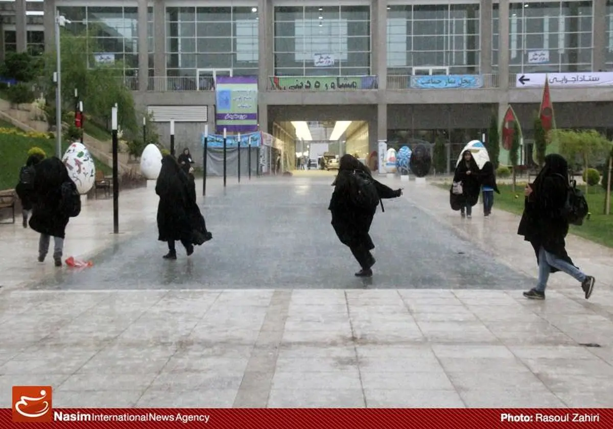 بارش شدید باران و آب گرفتگی در نمایشگاه کتاب