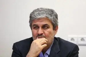 استعفای رئیس بیمه مرکزی جسورانه بوده است
