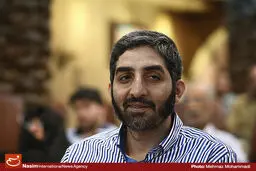 خنده تلخ من از گریه غم‌انگیز‌تر است!