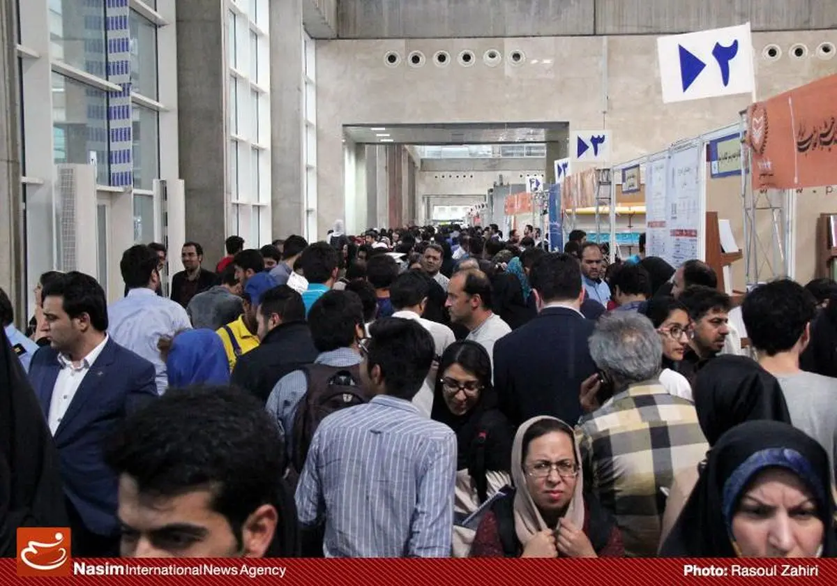 از دیدار صمیمی اهالی رسانه با رییس نمایشگاه تا ناشرانی که عزم رفتن کردند