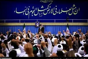 جمعی از مدیران، مدرسان و طلاب حوزه‌های علمیه استان تهران با رهبر انقلاب دیدار کردند + تصاویر