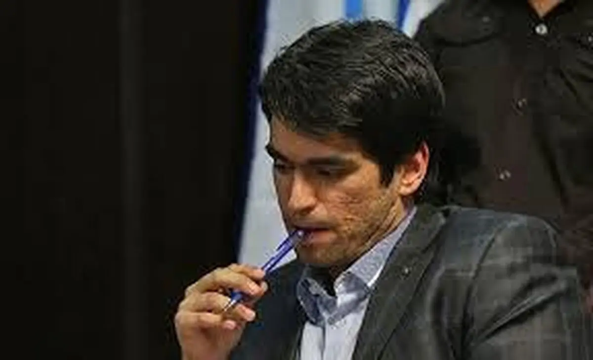 "احسان مازندرانی" متهم امنیتی شبکه نفوذ از مدیرمسئولی روزنامه دانشگاه آزاد عزل شد