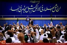 هدایت معنوی و سیاسی و خدمات اجتماعی سه وظیفه عمده روحانیت است