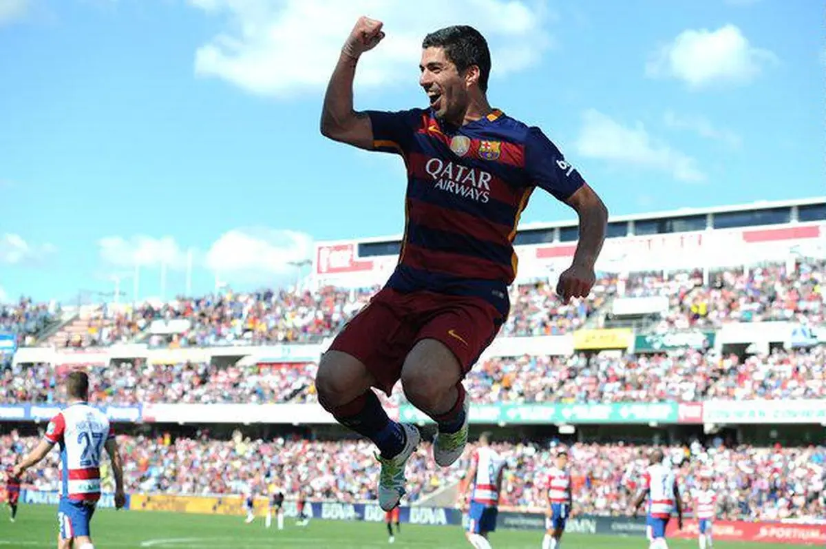 بارسا با درخشش سوارس فاتح لالیگا شد