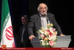 جوانان سنگر انقلاب اسلامی اند