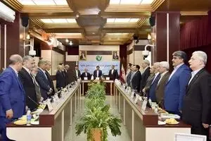 رئیس سازمان مالیاتی در جلسات هماهنگی بانک‌‎ها چه می‌کند! + عکس