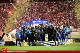 ۱۱ بازیکن استقلال خوزستان در آستانه جدایی؛  قهرمان در آستانه فروپاشی!