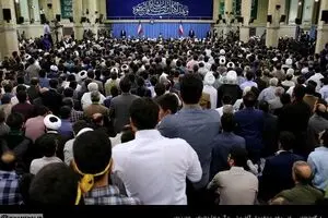دیدار شرکت‌کنندگان در مسابقات بین‌المللی قرآن با رهبر انقلاب + تصاویر و حاشیه‌ها