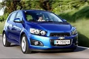 مودودی: منع قانونی برای واردات خودروهای آمریکایی وجود ندارد/ چه اشکالی دارد ۲۰۰ شورلت هم وارد شود؟