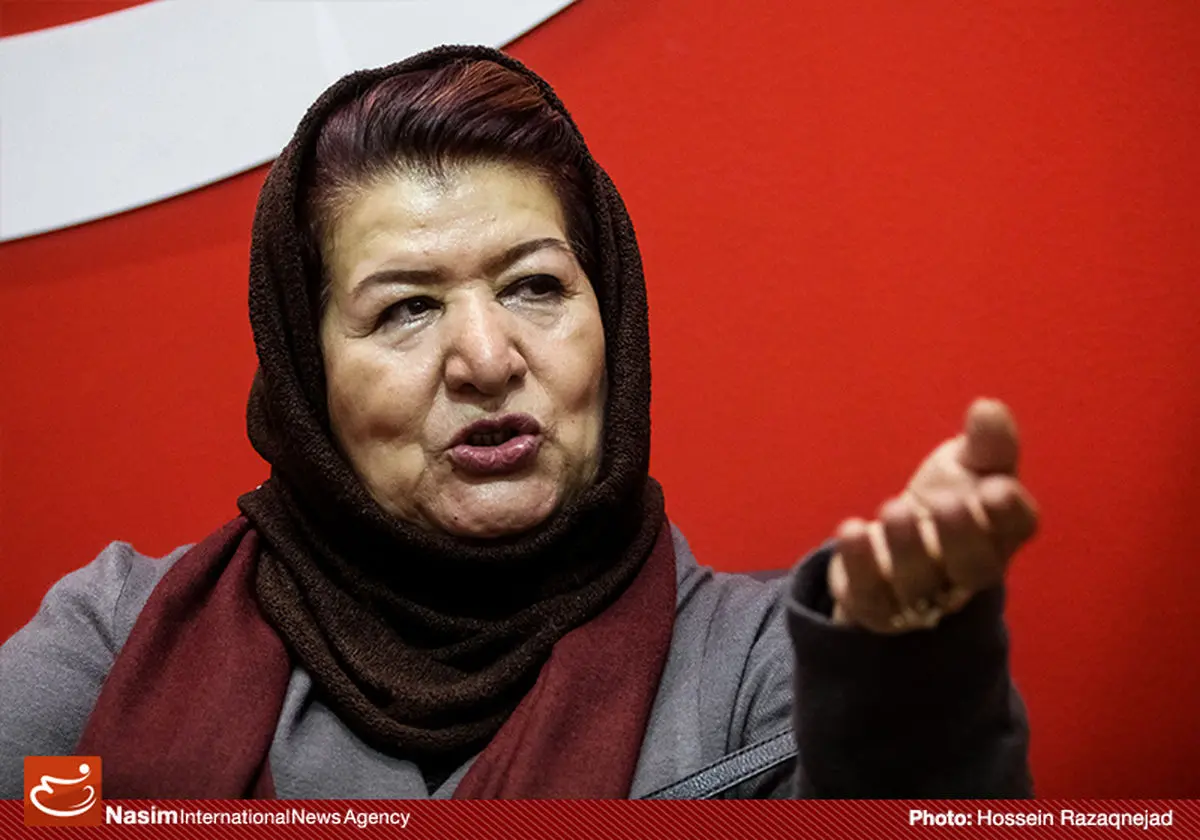 پوران درخشنده "زیر سقف دودی" و پرویز پرستویی به سراغ کمپین مردمی مبارزه با اقدامات آمریکا رفت