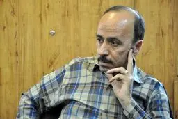 مدیری که حتی به حاتمی کیا هم به چشم ابزار می نگرد!