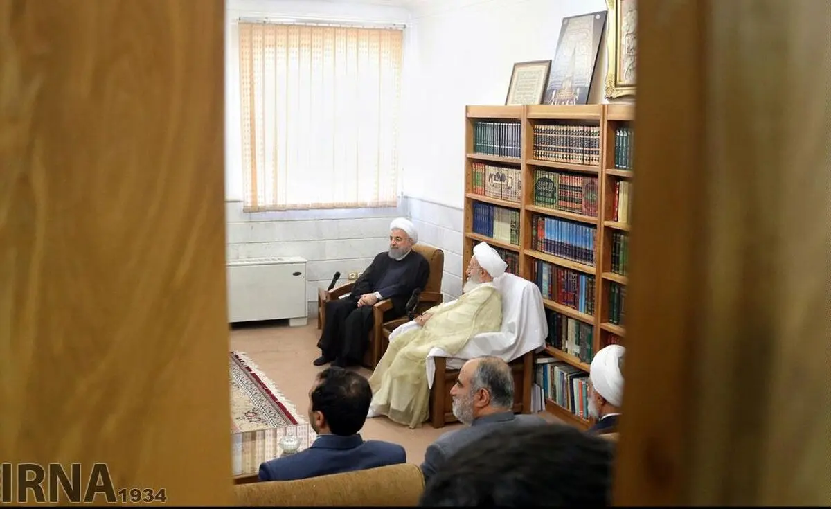۱۲ مورد "سانسور"، "تغییر" و "حذف" در سخنان آیت‌الله مکارم توسط سایت رئیس‌جمهور!