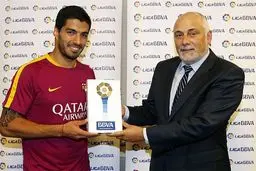 سوارز و انریکه، بهترین‌های ماه لالیگا