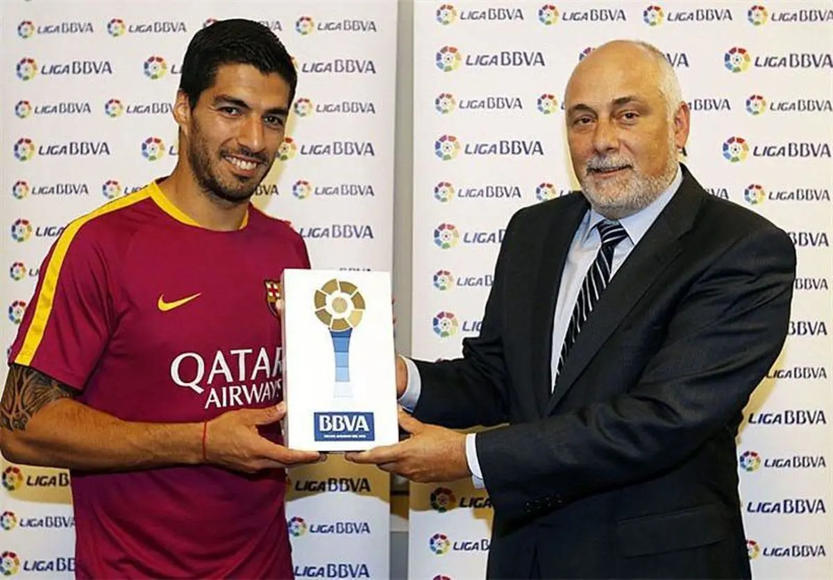 سوارز و انریکه، بهترین‌های ماه لالیگا