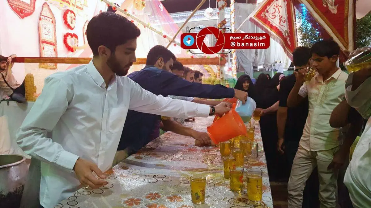 ایستگاه صلواتی به مناسبت نیمه شعبان کربلا مقابل باب القبله