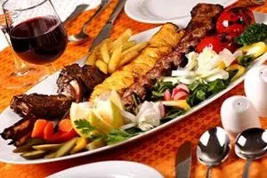 غذای رستوران‌ها ۸ درصد گران شد؛ بیش از این گران کردند به تعزیرات بگویید