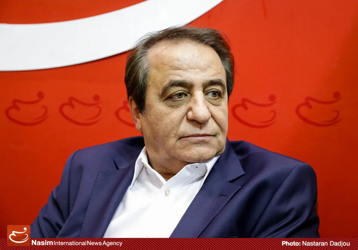 در دو سال اخیر ۷۰۰ طلا فروشی در تهران تعطیل شدند/ بین ۱۵ تا ۲۲ درصد قاچاق طلا در کشور وجود دارد