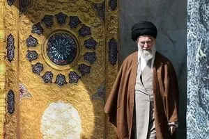 مراسم دانش‌آموختگی دانشجویان دانشگاه امام حسین(ع) با حضور فرمانده کل قوا برگزار شد