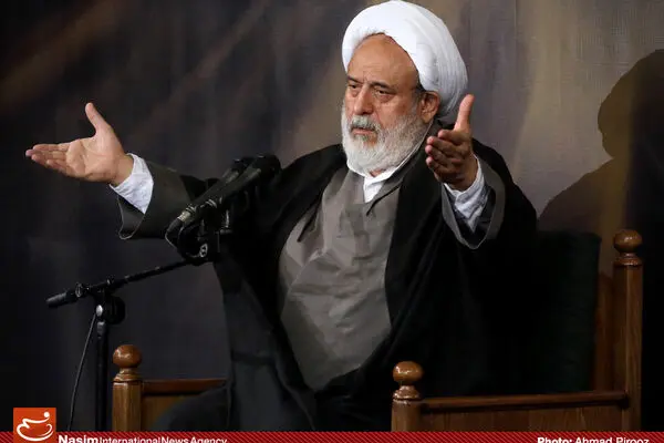 داستان فیلم "رسوایی" را اولین بار روی منبر گفتم