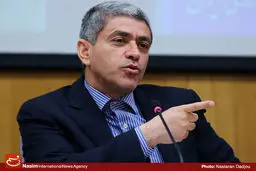 طیب‌نیا: شاید رشد اقتصادی امسال فراگیر نباشد/ تیم اقتصادی برای تعمیق رشد اقتصادی امسال برنامه‌ریزی کند