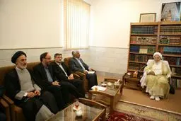 انتقاد از ورود علوم غربی و از بین رفتن دانشگاه‌های اسلامی در کشور/ دانشگاه نباید جناحی باشد