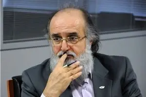 مستخدمین حسینی: دولت با ۷.۸ میلیون چک برگشتی نمی‌تواند ادعای خروج از رکود و رشد اقتصادی داشته باشد