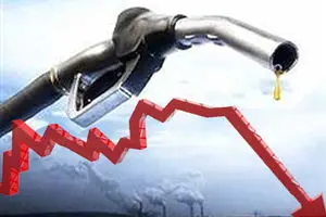 دولت روحانی رکورد واردات بنزین را شکست/ واردات بنزین از ابتدای امسال ۴۰ درصد رشد کرد