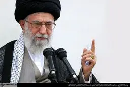 اگر مقتدر نباشیم حتی دولت‌های ضعیف و حقیر هم طلبکار ملت ایران می‌شوند