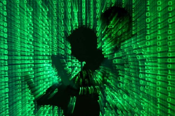 فیروزآبادی: در حمله هکرها به سایت‌های دولتی هیچ اطلاعاتی لطمه ندید