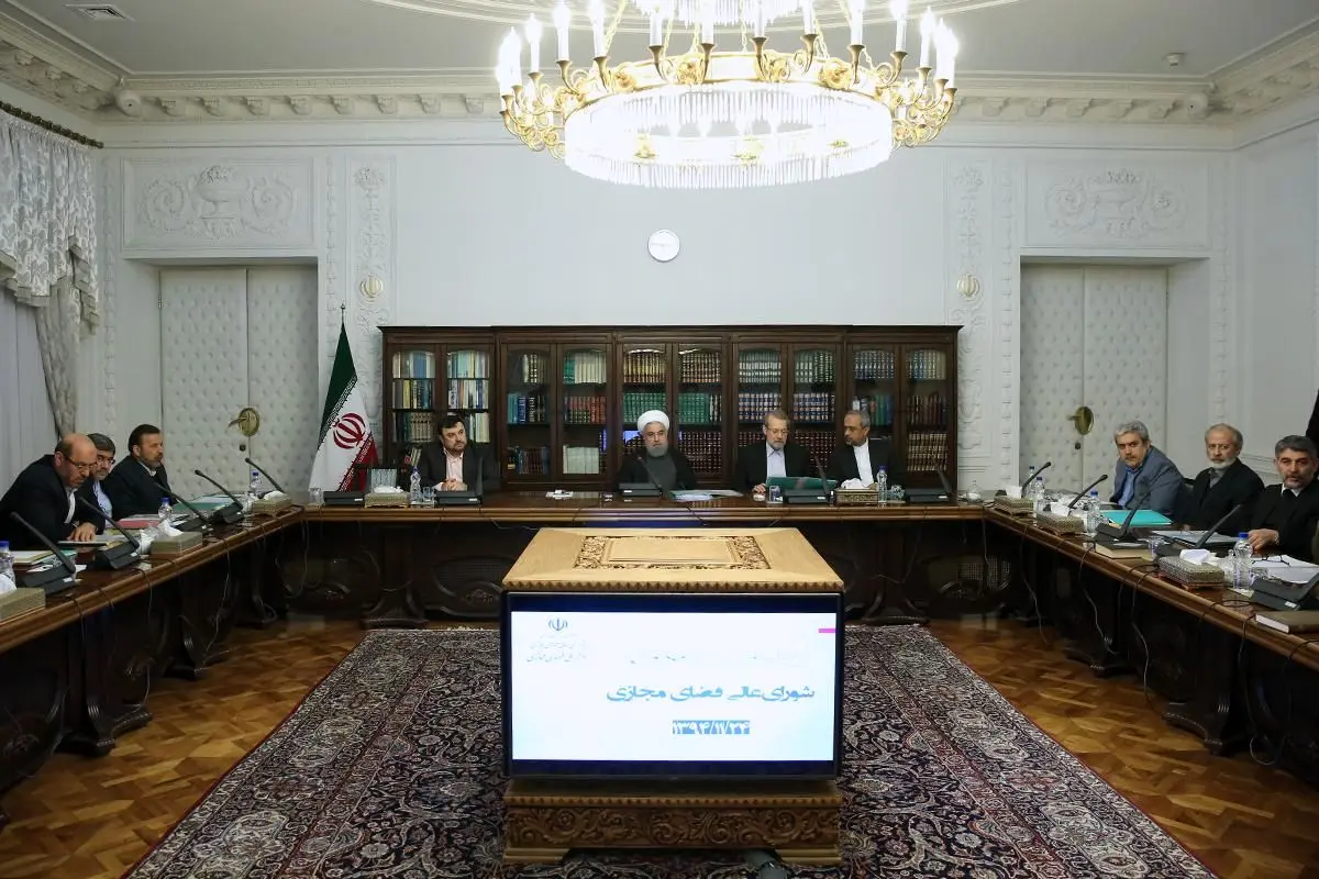 شبکه‌های پیام رسان برخط فعال کشور ظرف یکسال ذخیره سازی داده‌های خود را در داخل انجام دهند