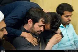 حضور شهاب حسینی در مراسم ختم همسر شهید بابایی