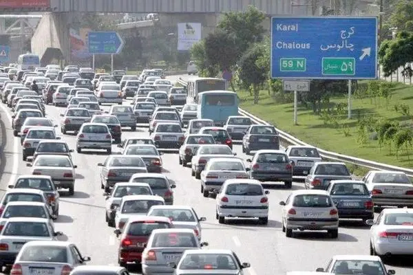 ترافیک نیمه‌سنگین در آزادراه‌ تهران ـ کرج/ انسداد موقت محور فیروزکوه تا ظهر امروز