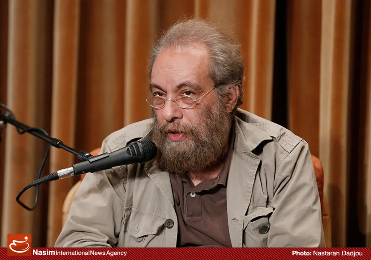 فیلم های وطن فروش، مصادیق "دیاثت فرهنگی" هستند