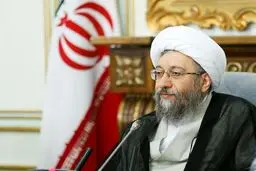 حضور آیت‌الله آملی‌لاریجانی در دادگستری استان تهران