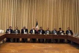 ظریف: آمریکا در اجرای برجام جدی نیست/ نیروهای مسلح یکی از مهمترین عوامل امنیت ما هستند