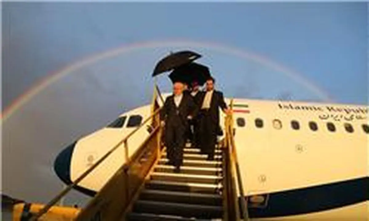 ظریف وارد هلسینکی شد