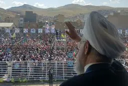 وقتی اربیل، بغداد و دمشق در خطر سقوط بود، ملت ایران به ندای مظلومان جواب داد