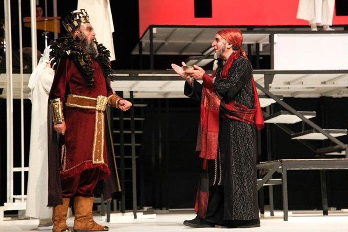"راه مهر راز سپهر" در برنامه نقد تئاتر