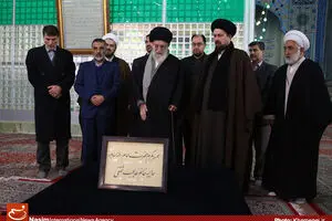 مراسم سالگرد ارتحال امام خمینی (ره) در حرم مطهر آغاز شد