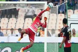 سوشا مکانی در باشگاه پرسپولیس حاضر شد