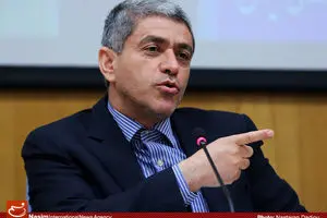 کنایه طیب‌نیا به معاون سیف: همتی در شرایط سختی بانک ملی را از فرشاد حیدری تحویل گرفت