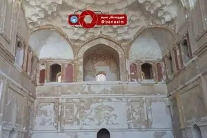 مسجد جامع هزار ساله ساوه در حال ویران شدن