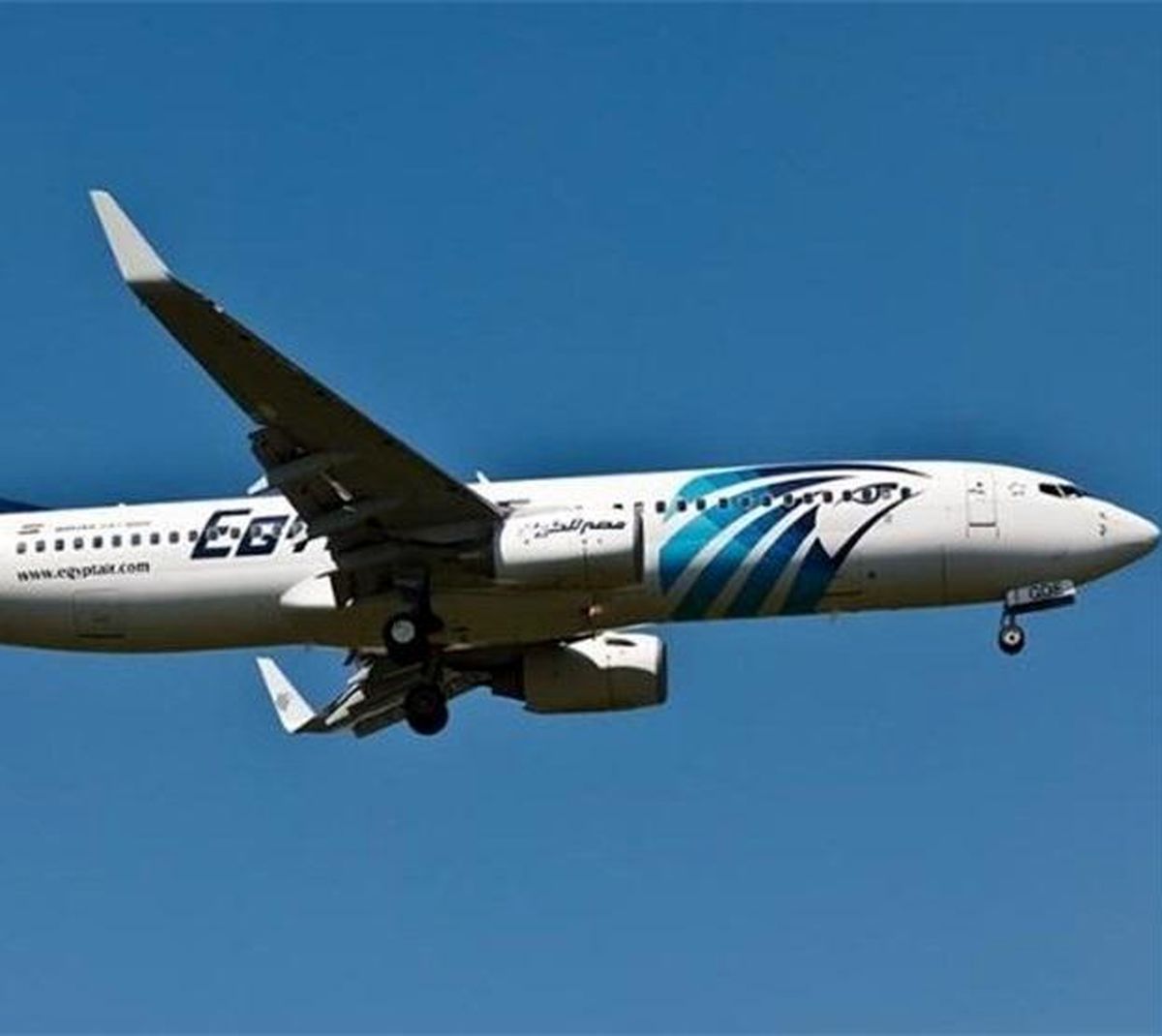 فرود اضطراری هواپیمای مصری به دلیل احتمال بمب‌گذاری