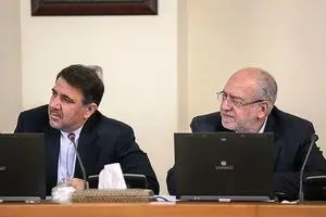 طرفدار سرسخت دولتم، اما نعمت‌زاده و آخوندی ضعیف هستند/ نعمت زاده تجارت را از بین برد/ جای خسروتاج و افخمی‌راد عضو شود